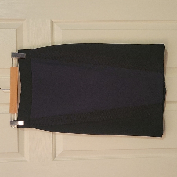 Tahari Pencil Skirt - Picture 1 of 7